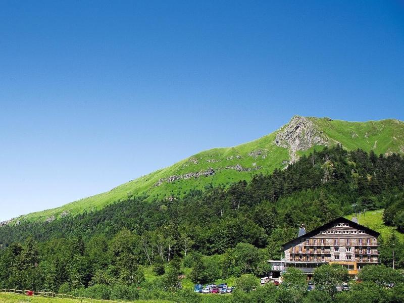 Hotel Du Puy Ferrand , Restaurant La Table De L'Ours Le Mont-Dore Bagian luar foto